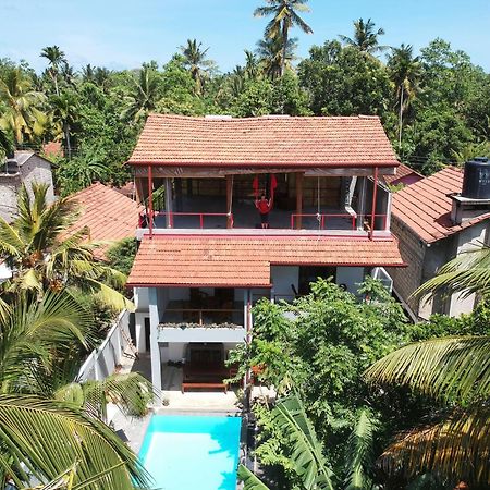 Me Yoga Villa Kumbalgama Exterior photo