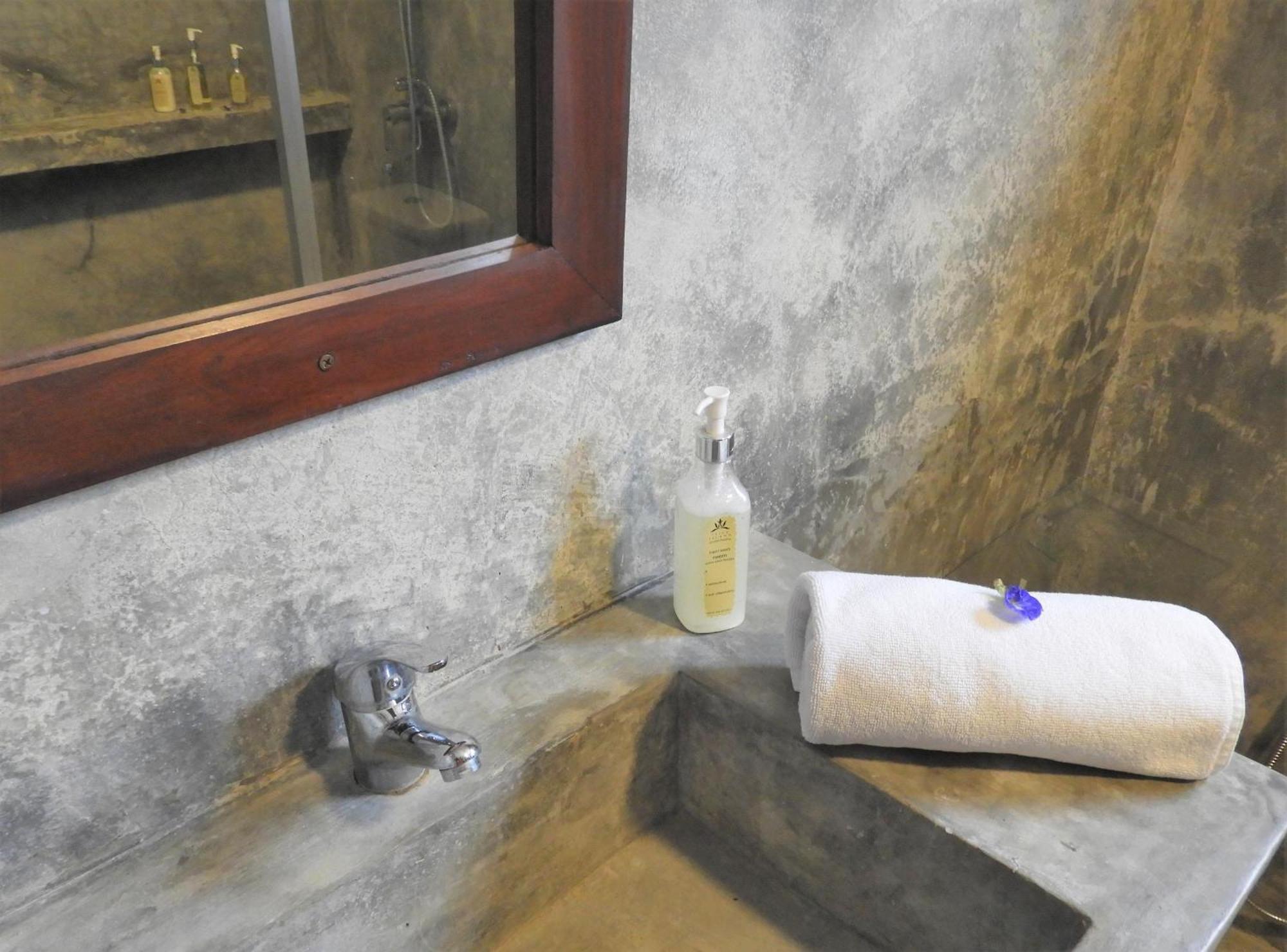 Me Yoga Villa Kumbalgama Room photo