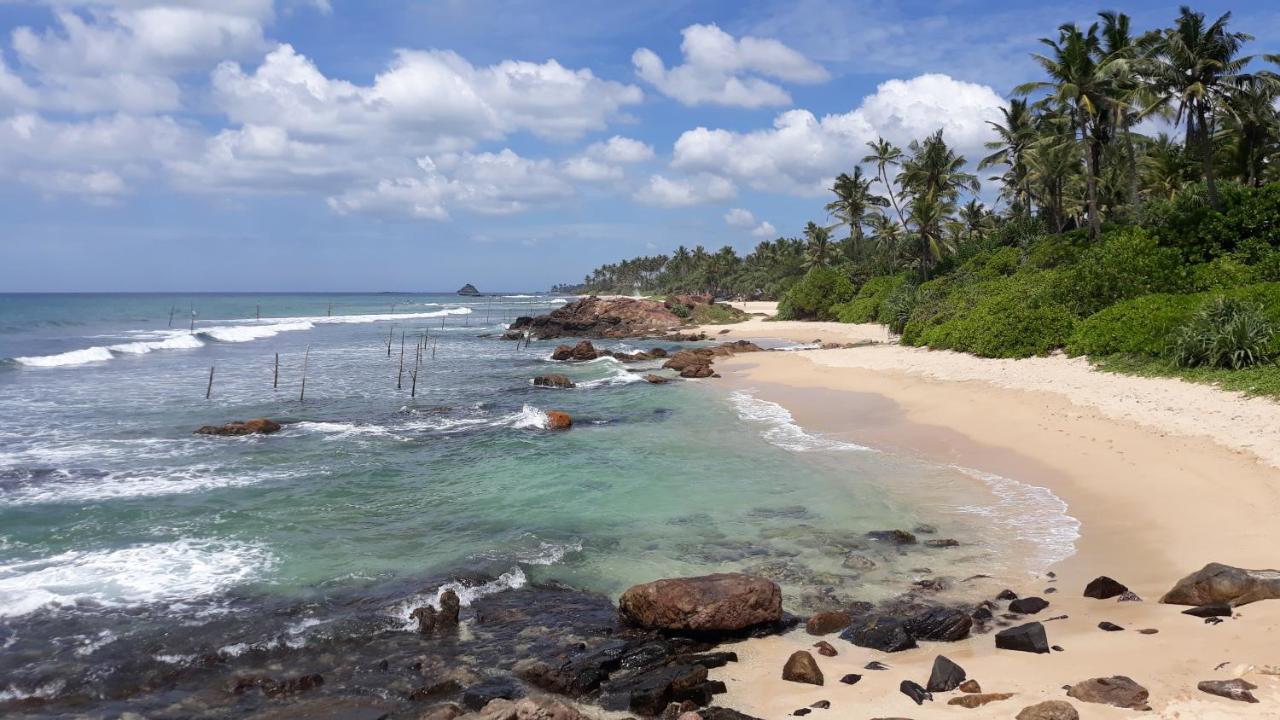 Me Yoga Villa Kumbalgama Exterior photo
