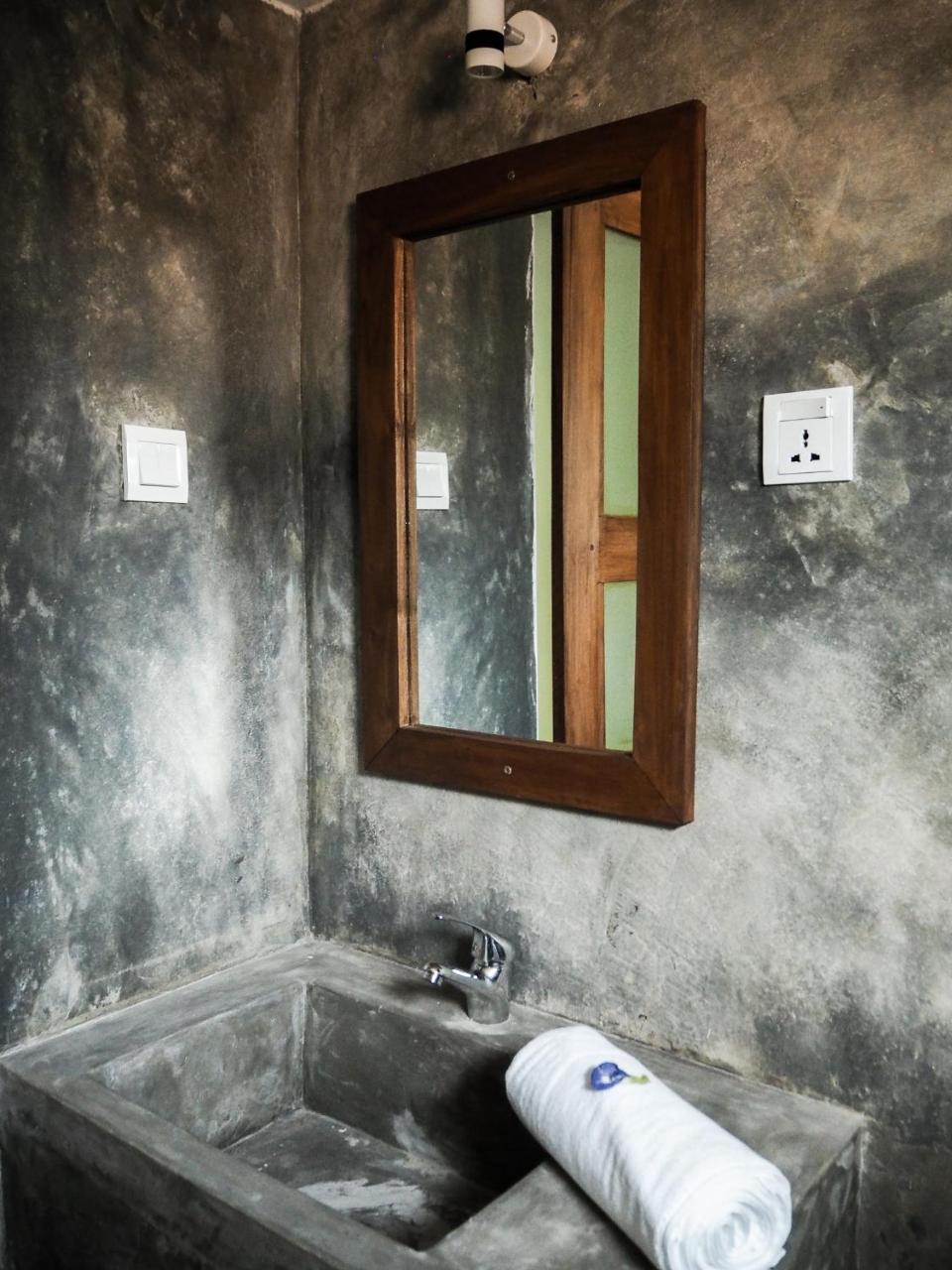 Me Yoga Villa Kumbalgama Exterior photo