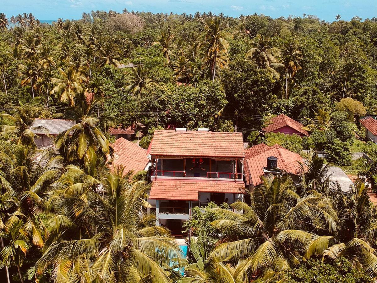 Me Yoga Villa Kumbalgama Exterior photo